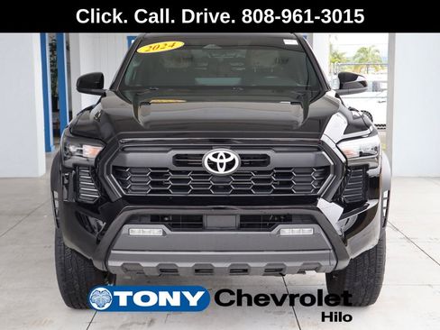 Used 2024 Toyota Tacoma TRD Sport AWD/4WD image 8