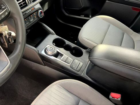 Used 2022 Ford Escape S image 14