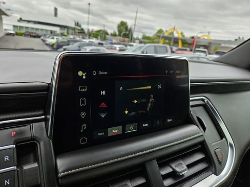 Used 2023 GMC Yukon SLT w/ Max Trailering Package image 29