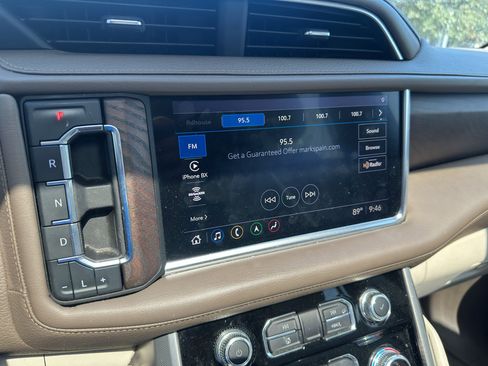 Used 2021 GMC Yukon XL Denali w/ Denali Premium Package AWD/4WD image 31