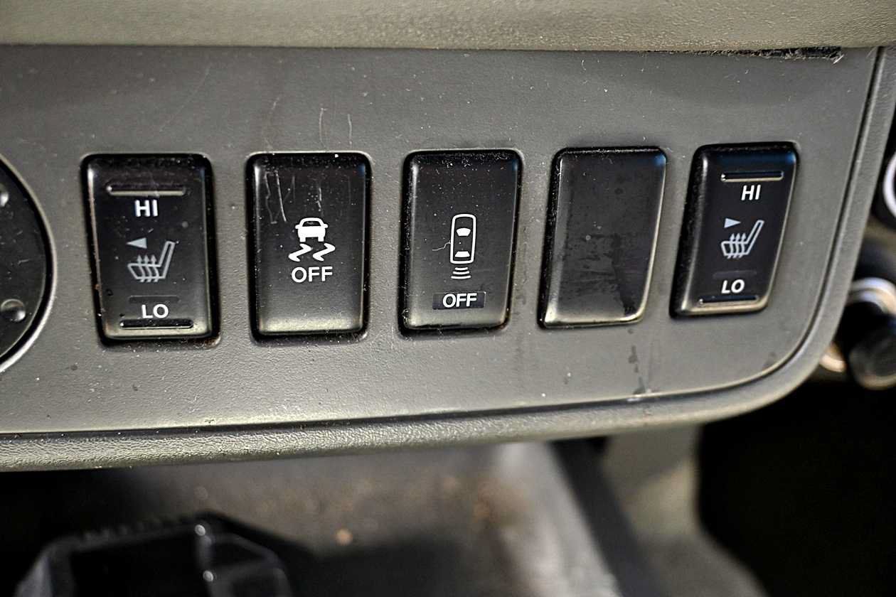 Used 2016 Nissan Frontier SV RWD image 15