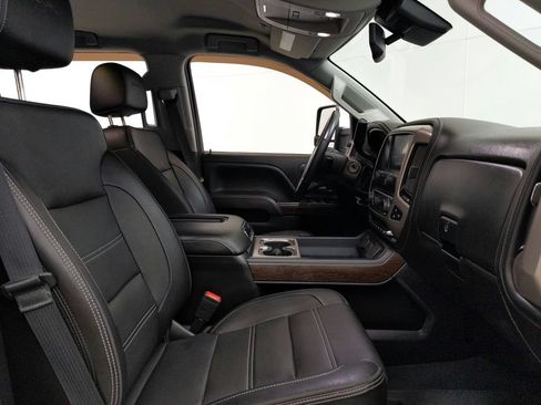 Used 2019 GMC Sierra 3500 Denali AWD/4WD image 29