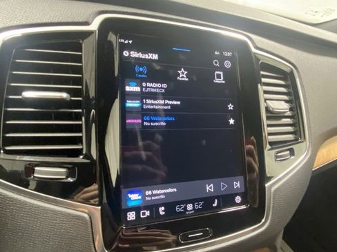 Certified 2024 Volvo XC90 T8 Plus w/ Protection Package Premier image 21