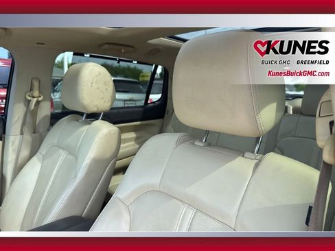 Used 2014 Lincoln MKT FWD image 18