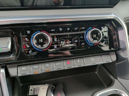 New 2026 GMC Sierra 1500 Denali AWD/4WD image 29
