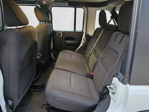 Used 2023 Jeep Wrangler Unlimited w/ Convenience Group AWD/4WD image 16