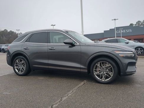 Used 2023 Genesis GV70 2.5T w/ Advanced Package image 2