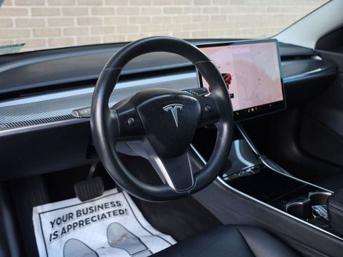 Used 2018 Tesla Model 3 Long Range AWD/4WD image 13