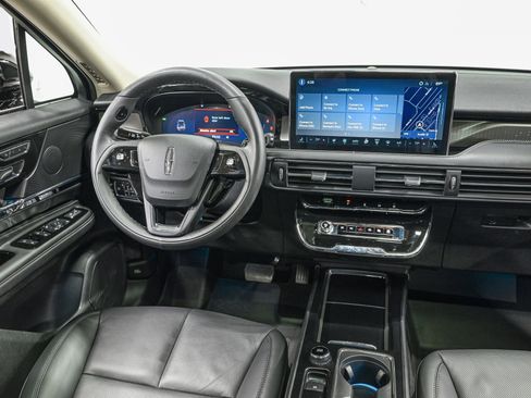 Used 2025 Lincoln Corsair Grand Touring w/ Equipment Group 301A AWD/4WD image 29