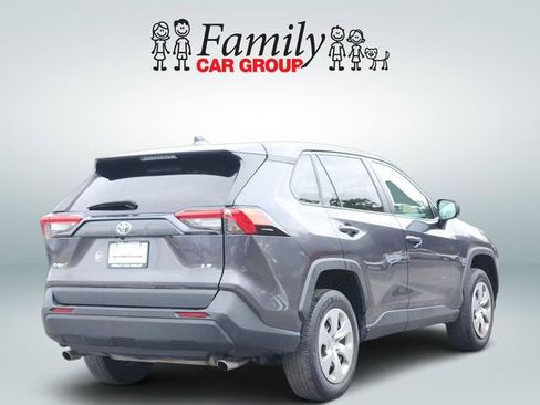 Used 2024 Toyota RAV4 LE FWD image 4