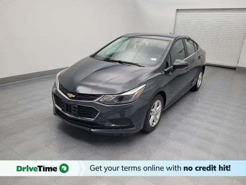 Used 2017 Chevrolet Cruze LT FWD image 1