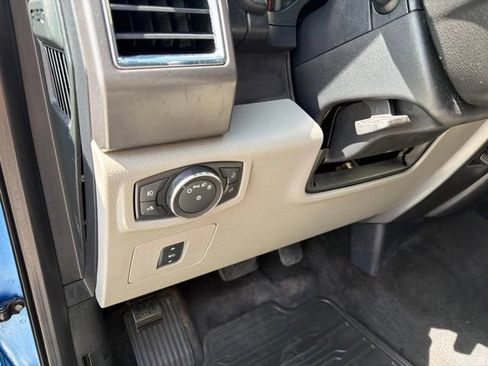 Used 2016 Ford F150 XLT w/ Equipment Group 302A Luxury AWD/4WD image 24