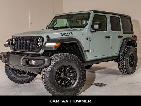 Used 2024 Jeep Wrangler Willys image 5