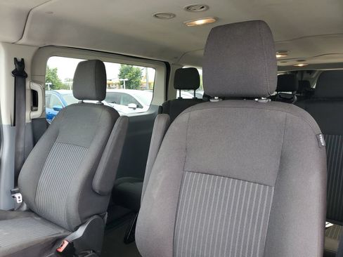 Used 2017 Ford Transit 350 XLT RWD image 10