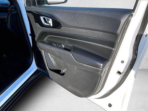 Used 2022 Jeep Compass Altitude image 19