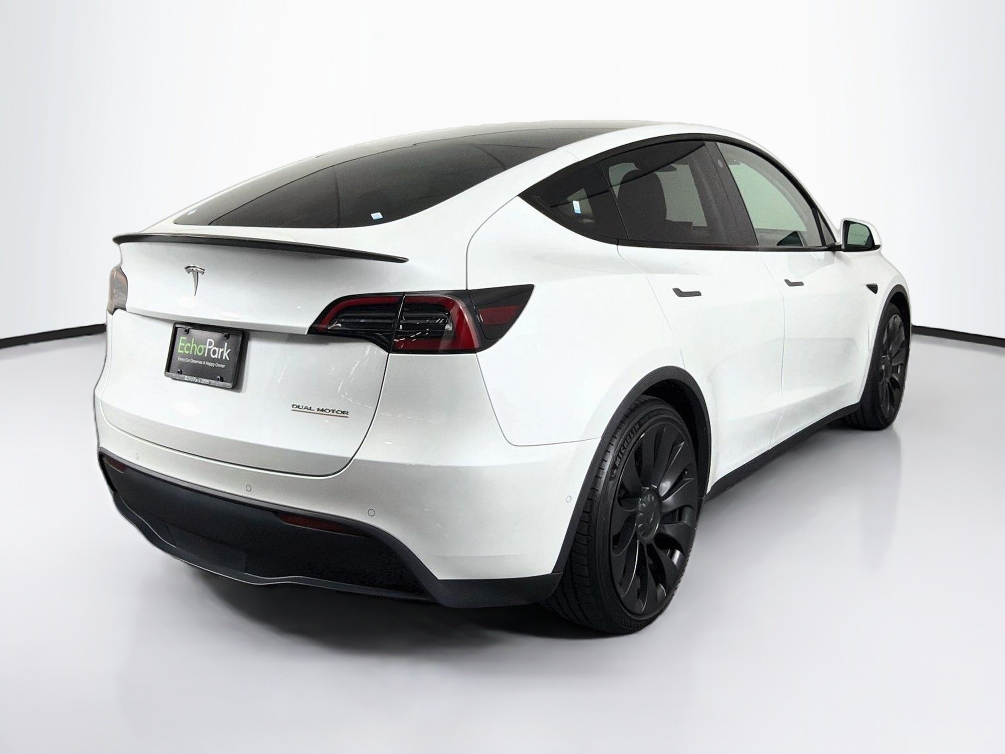 Used 2022 Tesla Model Y Performance AWD/4WD image 9