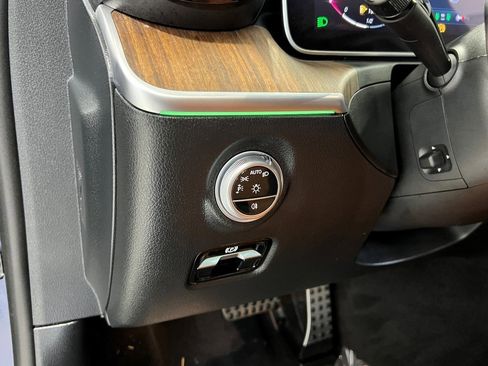 Used 2025 Mercedes-Benz C 43 AMG 4MATIC Sedan image 30