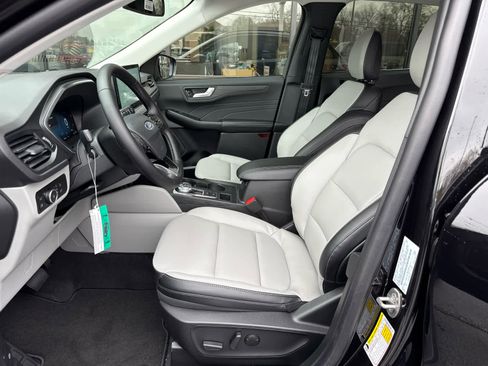 New 2026 Ford Escape Platinum image 20