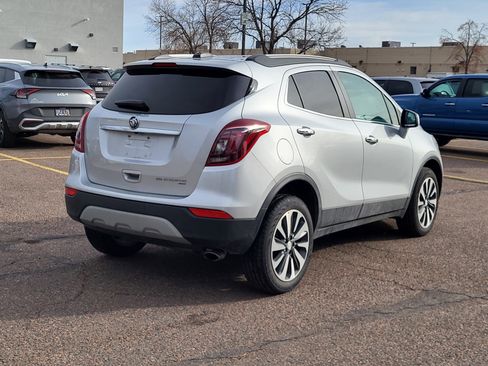 Used 2021 Buick Encore Preferred image 3