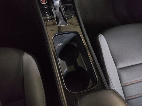 Used 2024 Nissan Kicks SR w/ SR Premium Package FWD image 26