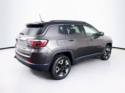 Used 2018 Jeep Compass Trailhawk w/ Cold Weather Group AWD/4WD image 11