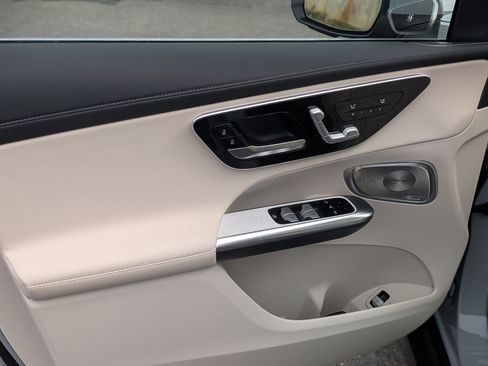 Certified 2025 Mercedes-Benz GLC 300 4MATIC image 12