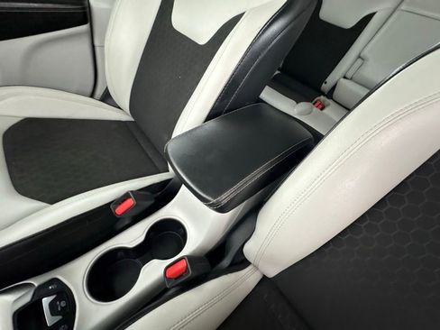Used 2019 Jeep Compass Latitude FWD image 30