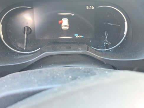 Used 2025 Toyota RAV4 LE AWD/4WD image 6