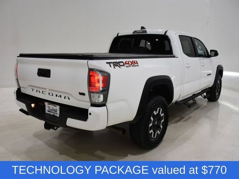 Used 2022 Toyota Tacoma TRD Off-Road w/ TRD Premium Off Road Package image 4
