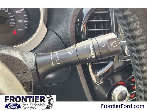 Used 2016 Nissan Juke SV w/ Cold Weather Package image 20