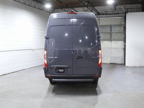 Used 2025 Mercedes-Benz Sprinter 2500 image 7