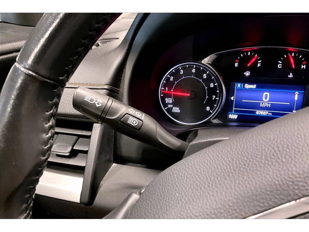 Used 2020 GMC Terrain SLE FWD image 19