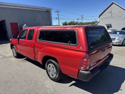 Used 2015 Toyota Tacoma 2WD Access Cab image 6