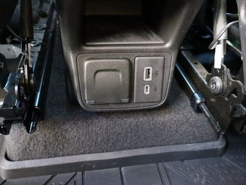 Used 2021 Chevrolet TrailBlazer LT w/ Convenience Package FWD image 20