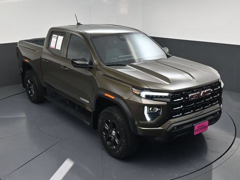 Used 2023 GMC Canyon Elevation w/ Elevation Premium Package AWD/4WD image 14