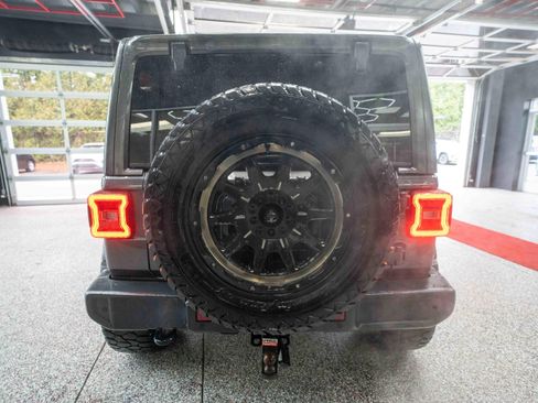 Used 2019 Jeep Wrangler Unlimited Sahara w/ Quick Order Package 24M Moab image 3