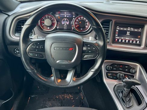 Used 2022 Dodge Challenger GT image 16