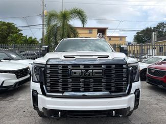 Used 2024 GMC Sierra 2500 Denali Ultimate AWD/4WD video 2