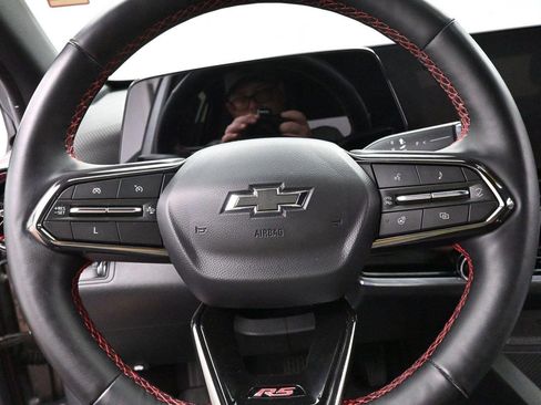 Used 2025 Chevrolet Equinox RS w/ Safety and Technology Package FWD image 18