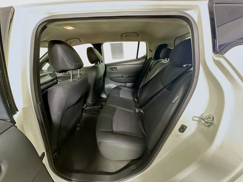 Used 2025 Nissan Leaf S FWD image 25