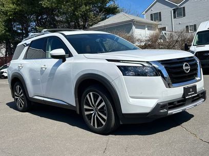 Certified 2025 Nissan Pathfinder Platinum