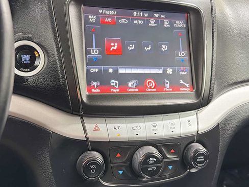 Used 2015 Dodge Journey SXT w/ Flexible Seating Group FWD image 19
