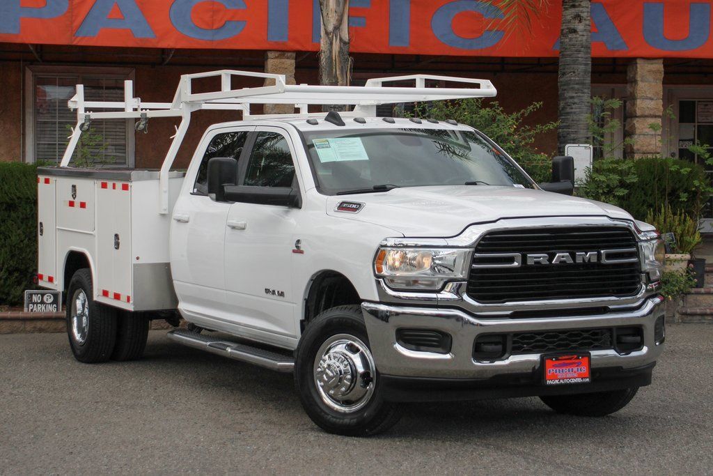 Used 2021 RAM 3500 Big Horn AWD/4WD image 2