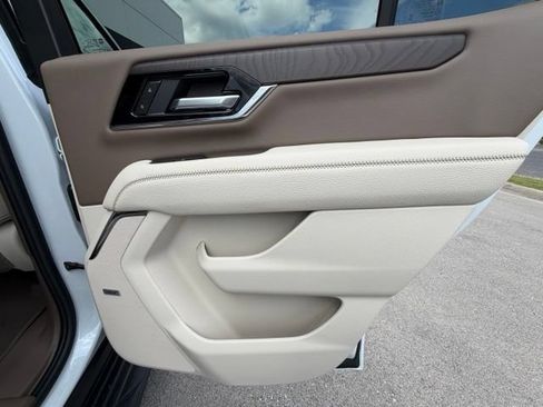 New 2026 GMC Yukon Denali w/ LPO, Floor Liner Package AWD/4WD image 17