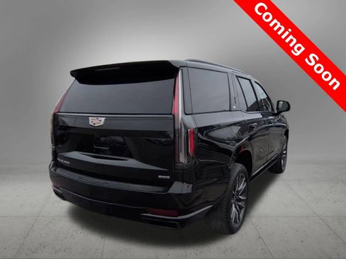Used 2023 Cadillac Escalade Sport Platinum image 6