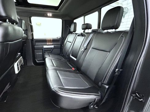 Used 2020 Ford F150 Lariat image 19