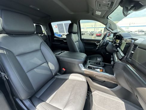 Certified 2023 Chevrolet Silverado 1500 RST w/ Rally Edition AWD/4WD image 26