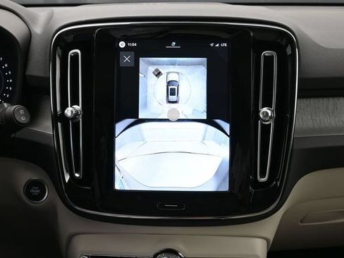 New 2026 Volvo XC40 B5 Plus w/ Climate Package AWD/4WD image 22