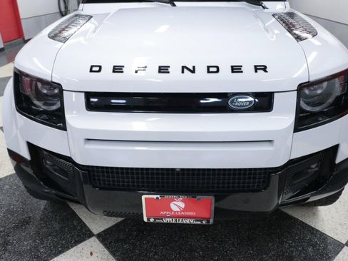 Used 2023 Land Rover Defender 110 V8 image 4