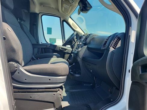Used 2025 RAM ProMaster 2500 w/ U-Haul Equipment Group FWD image 9